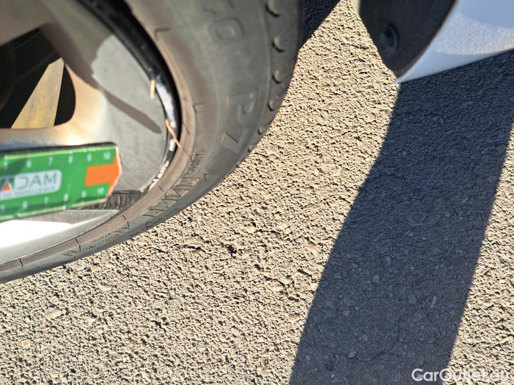  Toyota  Prius TOYOTA  / 2018 / 5P / berlina con portón 1.8  AWD-i #27