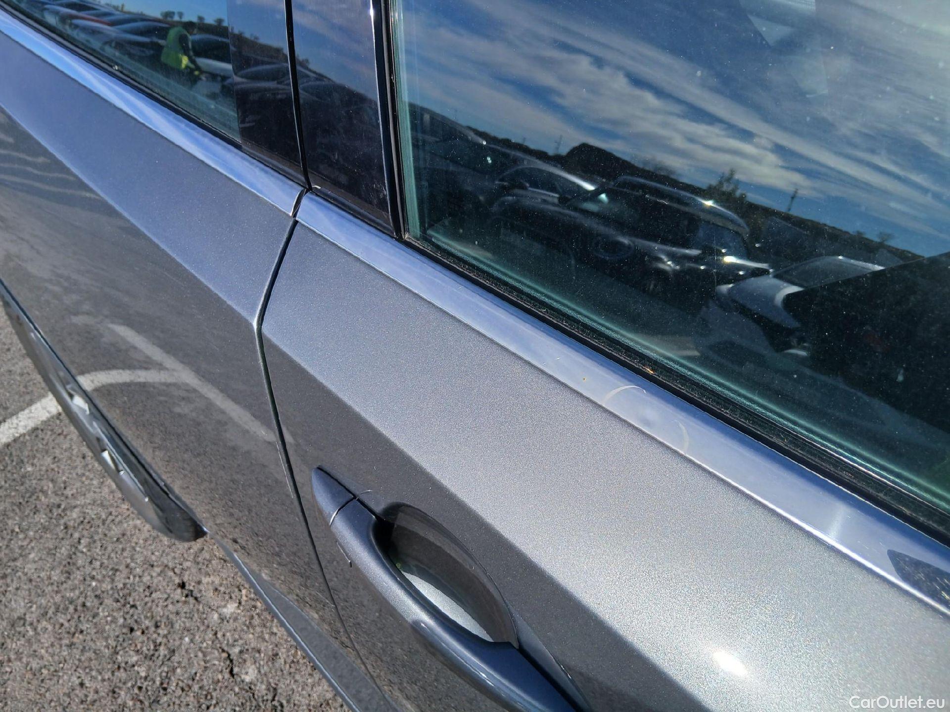  Nissan  Qashqai NISSAN  / 2021 / 5P / todoterreno DIG-T 116kW (158CV) mHEV Xtronic Acenta (AC) #42