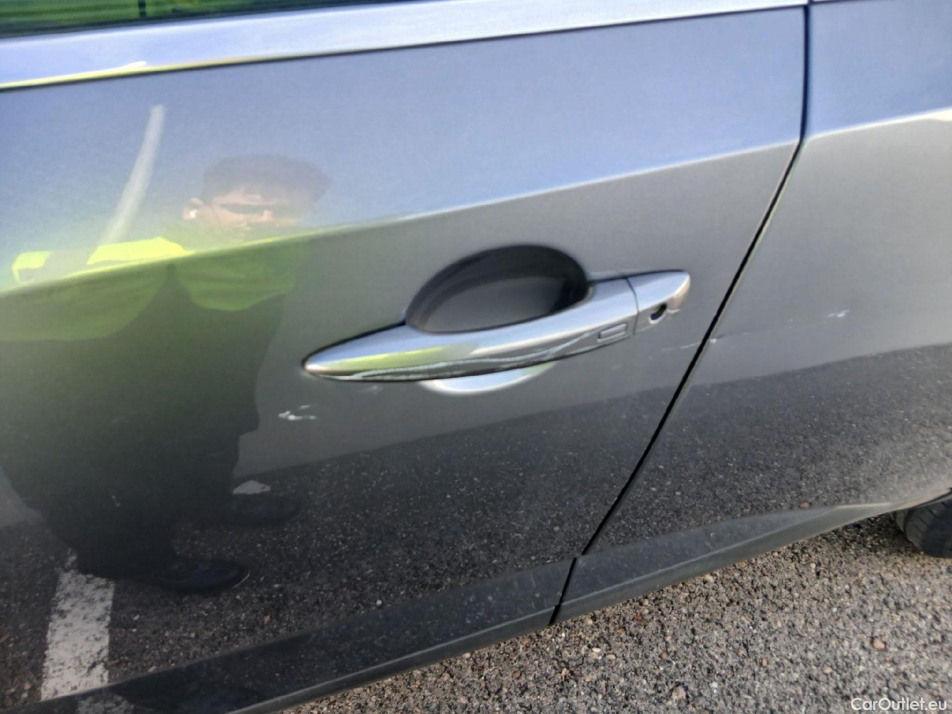  Nissan  Qashqai NISSAN  / 2021 / 5P / todoterreno DIG-T 116kW (158CV) mHEV Xtronic Acenta (AC) #17