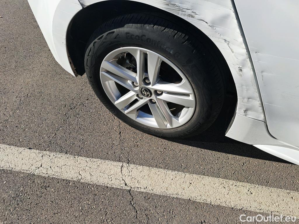  Toyota  Corolla TOYOTA  1.8 125H ACTIVE TECH E-CVT #53