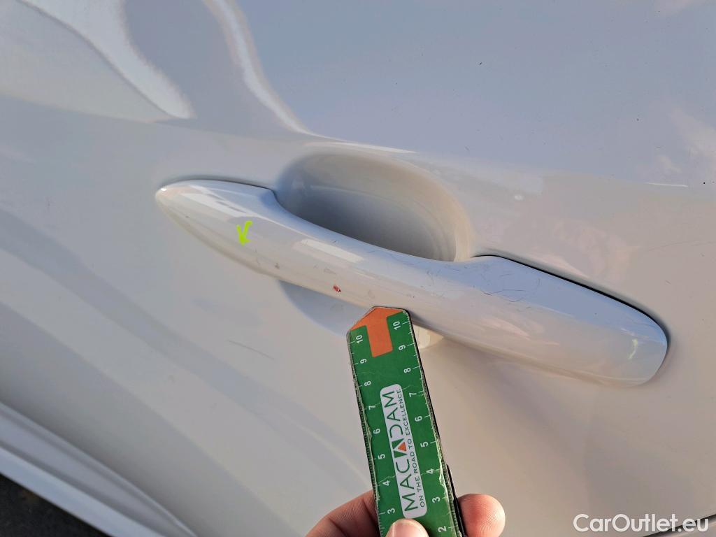  Toyota  Corolla TOYOTA  1.8 125H ACTIVE TECH E-CVT #48