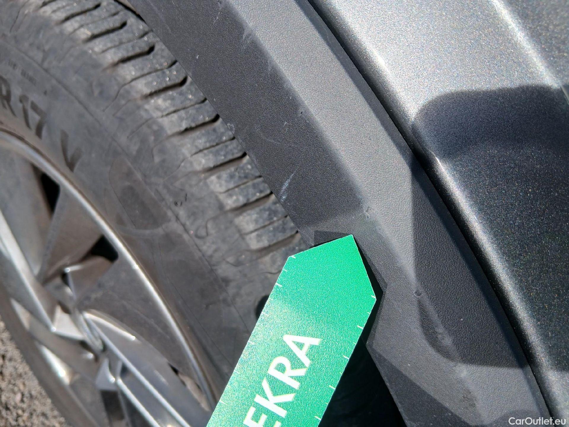  Nissan  Qashqai NISSAN  / 2021 / 5P / todoterreno DIG-T 116kW (158CV) mHEV Xtronic Acenta (AC) #40