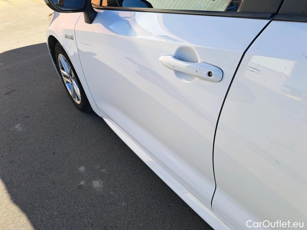  Toyota  Corolla TOYOTA  1.8 125H ACTIVE TECH E-CVT #49