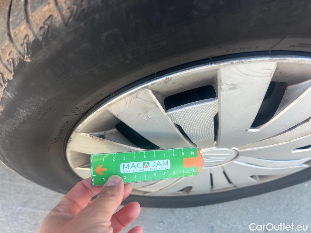  Seat  Ibiza SEAT  / 2017 / 5P / berlina con portón 1.0 MPI 59kW (80CV) Reference Plus(SP) #13