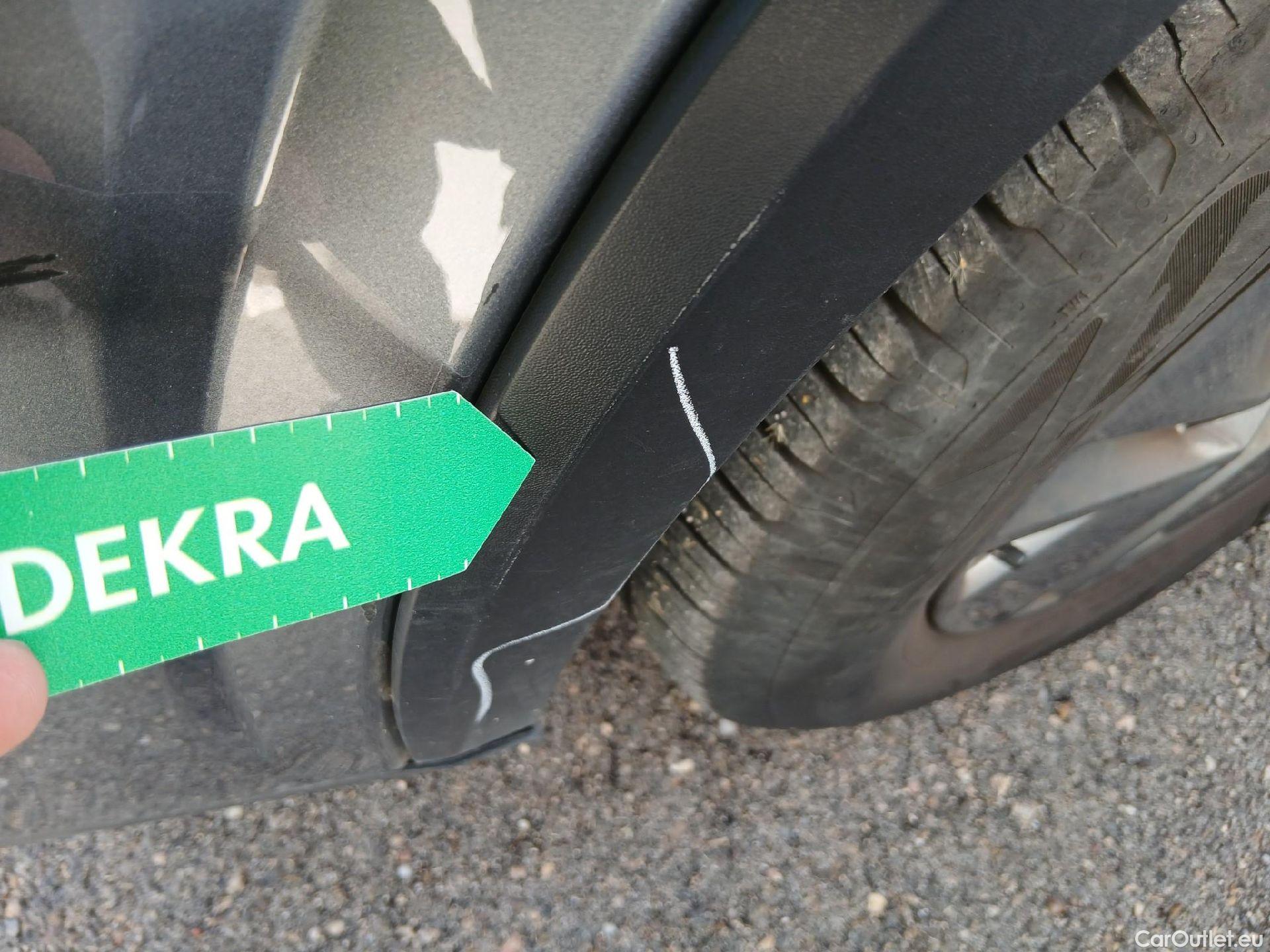  Nissan  Qashqai NISSAN  / 2021 / 5P / todoterreno DIG-T 116kW (158CV) mHEV Xtronic Acenta (AC) #12