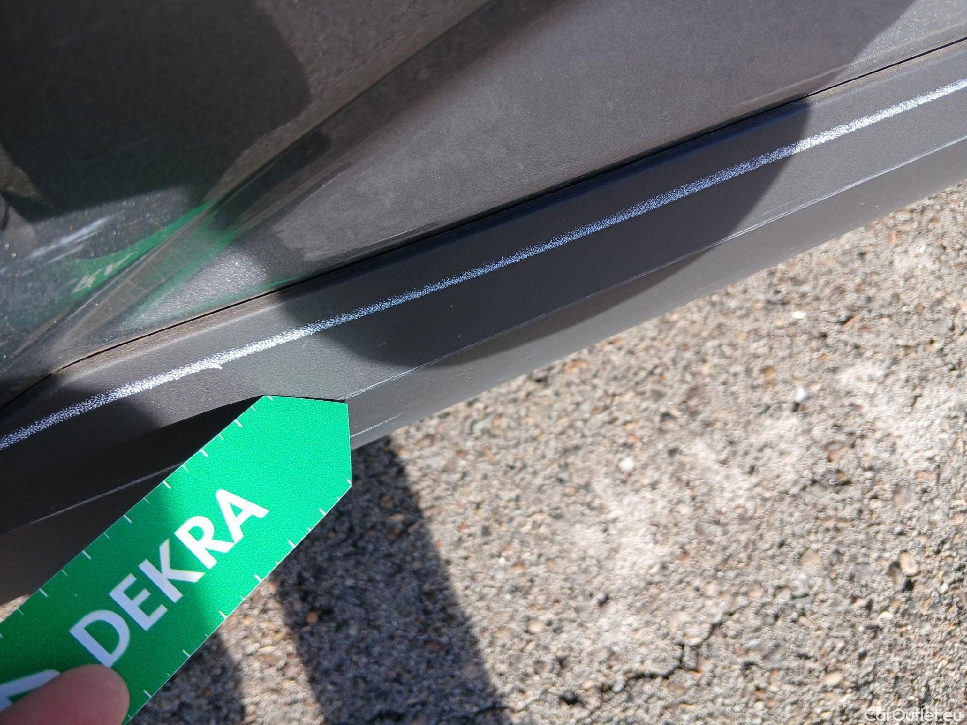  Nissan  Qashqai NISSAN  / 2021 / 5P / todoterreno DIG-T 116kW (158CV) mHEV Xtronic Acenta (AC) #31