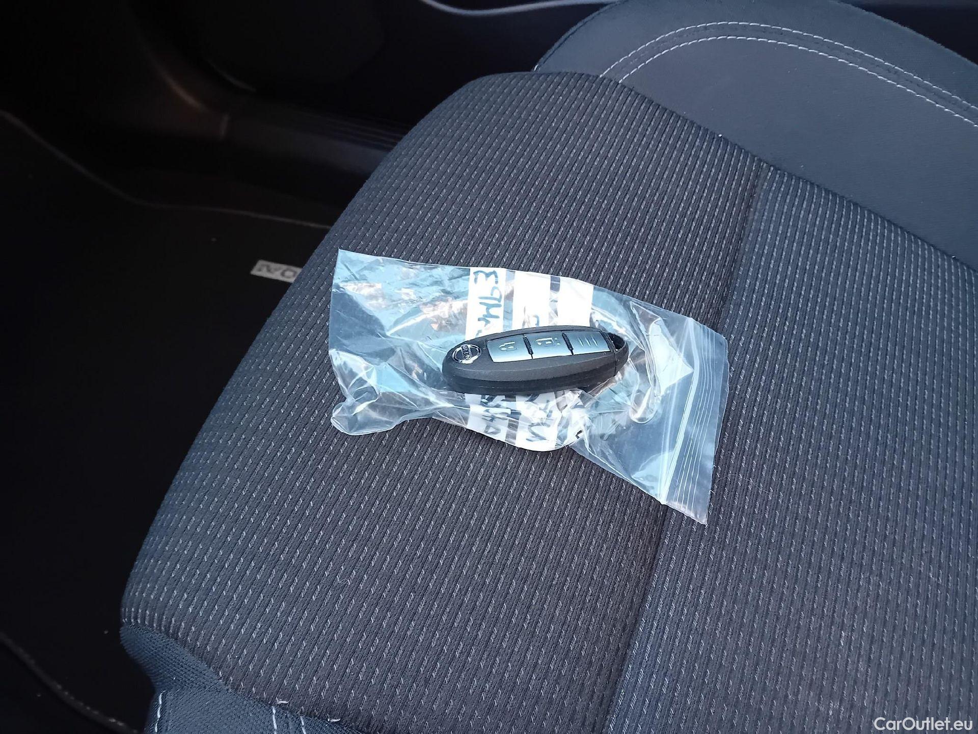  Nissan  Qashqai NISSAN  / 2021 / 5P / todoterreno DIG-T 116kW (158CV) mHEV Xtronic Acenta (AC) #1