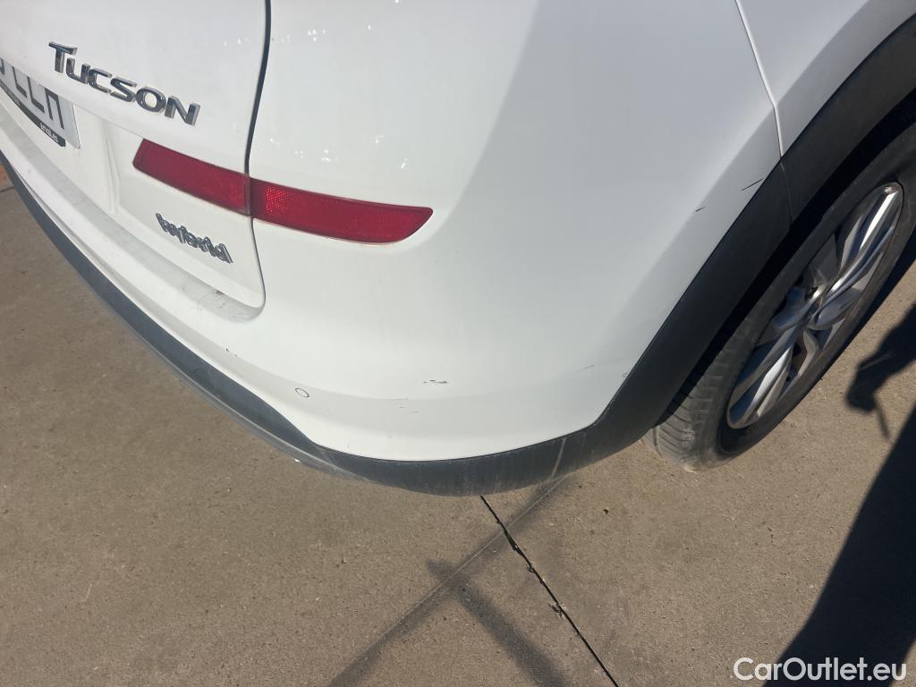  Hyundai  Tucson HYUNDAI  / 2018 / 5P / todoterreno 1.6 CRDI 85kW (116CV) 48V SLE 4X2(SP)(SL) #8