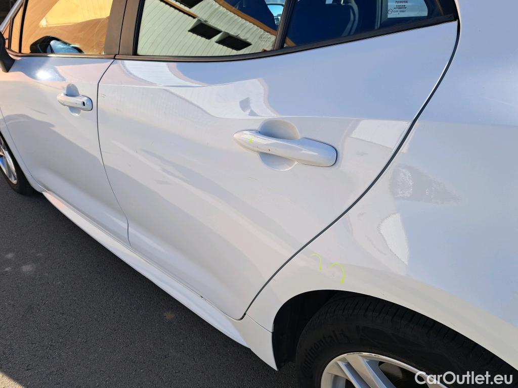  Toyota  Corolla TOYOTA  1.8 125H ACTIVE TECH E-CVT #47