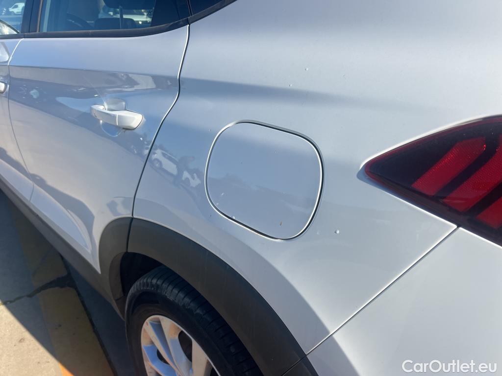  Hyundai  Tucson HYUNDAI  / 2018 / 5P / todoterreno 1.6 CRDI 85kW (116CV) 48V SLE 4X2(SP)(SL) #1