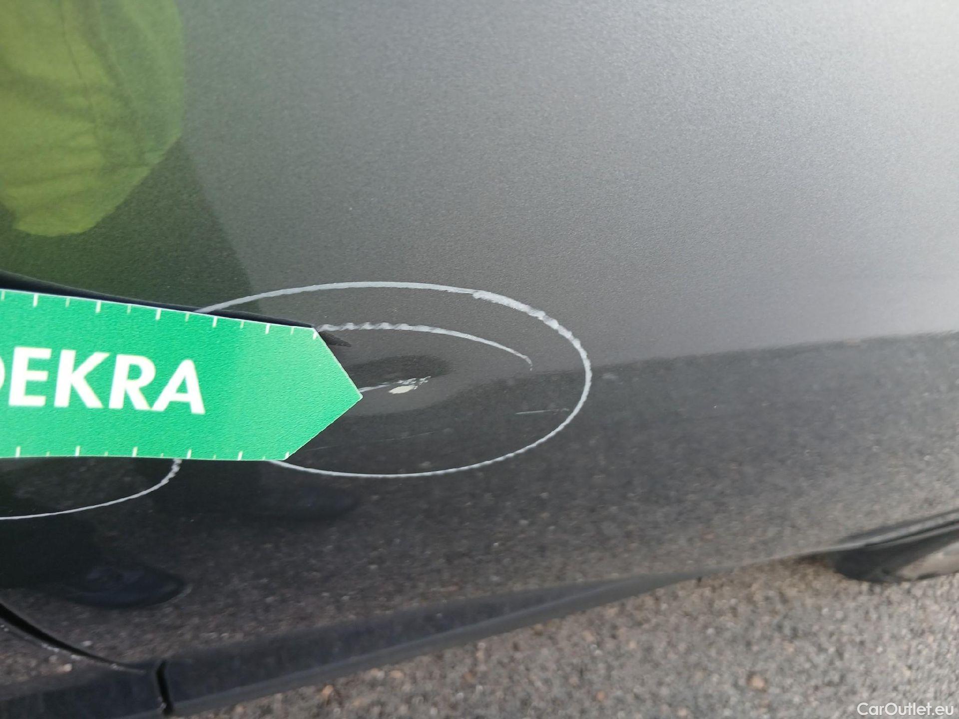  Nissan  Qashqai NISSAN  / 2021 / 5P / todoterreno DIG-T 116kW (158CV) mHEV Xtronic Acenta (AC) #19