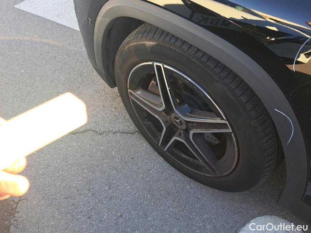  Mercedes  GLA MERCEDES-BENZ  / 2020 / 5P / todoterreno  200 D #3