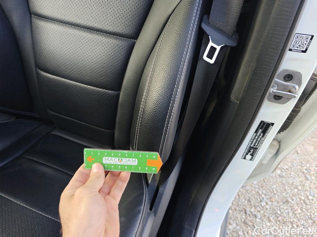  Mercedes  G-Klasee MERCEDES-BENZ GLC Coupé / 2019 / 5P / coupé GLC 220 d 4MATIC #4