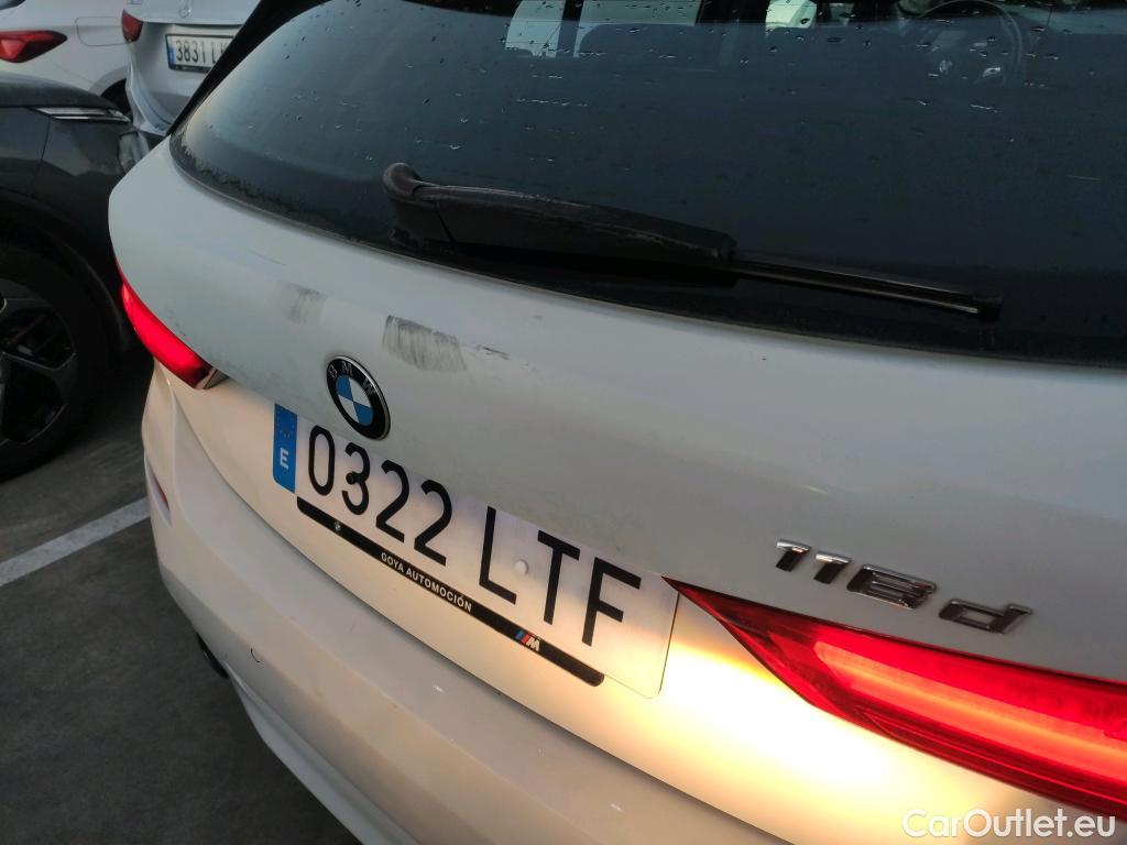  Bmw  Serie 1 BMW  / 2019 / 5P / berlina con portón 116d #4