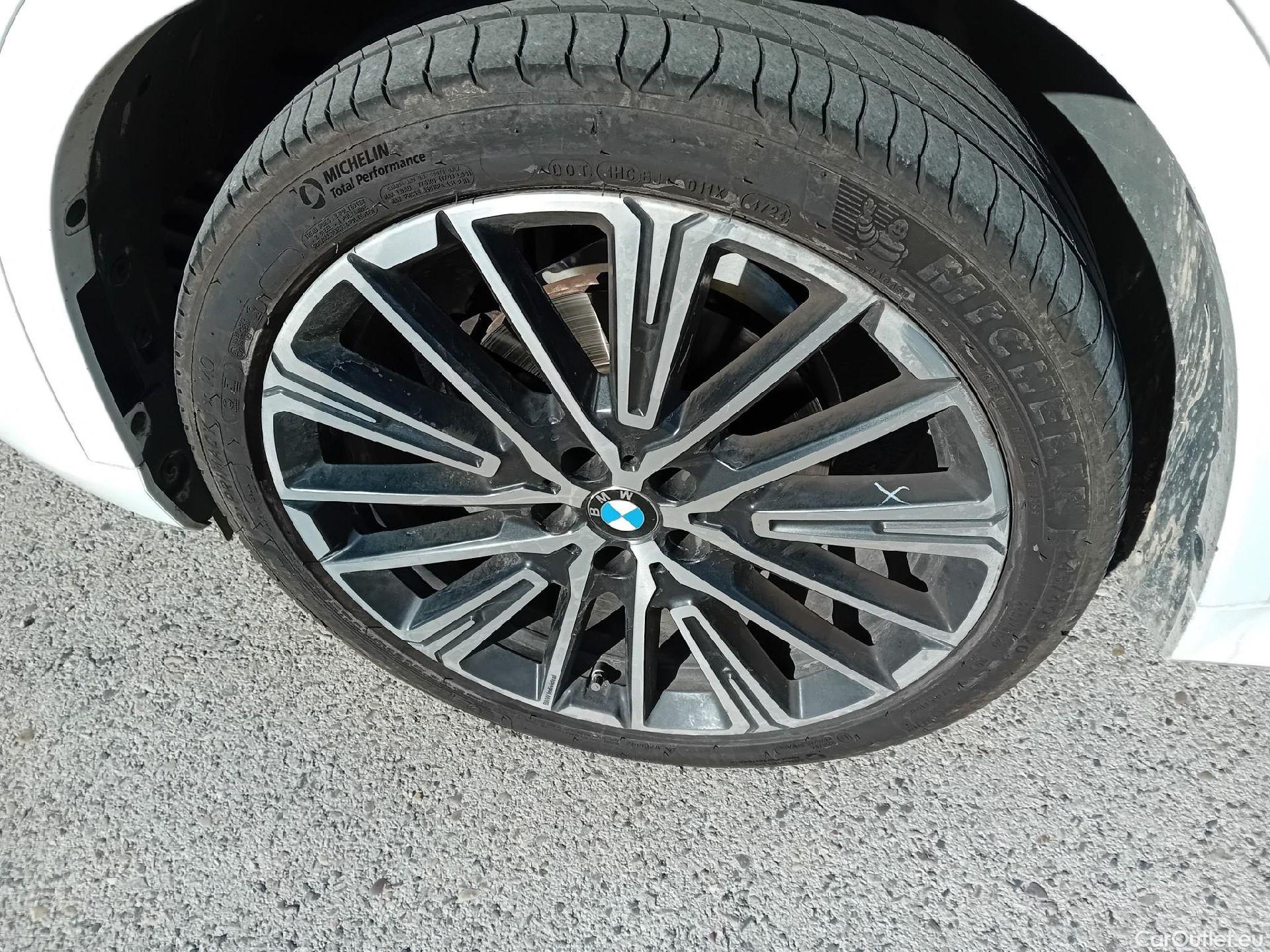  Bmw  X1 BMW  / 2022 / 5P / todoterreno sDrive18d Paquete M #8