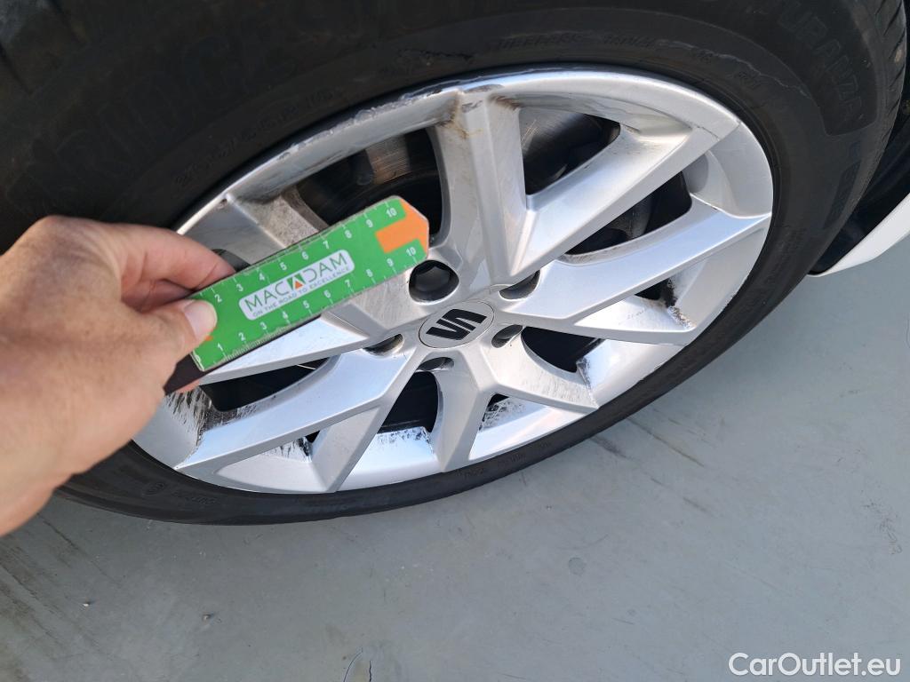  Seat  Leon SEAT Nuevo León / 2020 / 5P / familiar SP 2.0 TDI 85kW Style Go(SP) #15