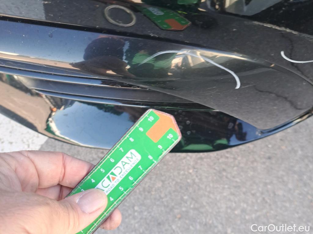  Mercedes  GLA MERCEDES-BENZ  / 2020 / 5P / todoterreno  200 D #26