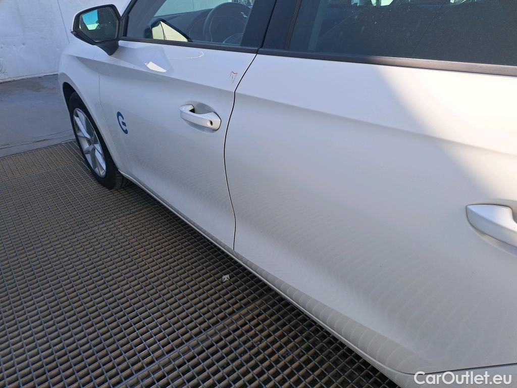  Seat  Leon SEAT Nuevo León / 2020 / 5P / familiar SP 2.0 TDI 85kW Style Go(SP) #21