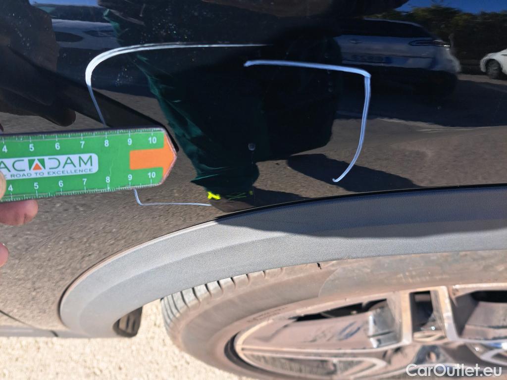  Mercedes  GLA MERCEDES-BENZ  / 2020 / 5P / todoterreno  200 D #8