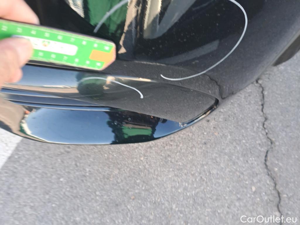  Mercedes  GLA MERCEDES-BENZ  / 2020 / 5P / todoterreno  200 D #17