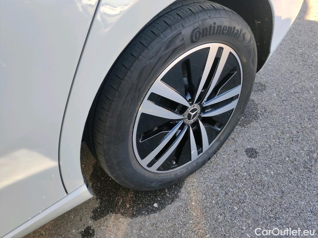  Mercedes  A-Klasse MERCEDES-BENZ Clase A / 2018 / 4P / sedán Sedán A 250 e #3