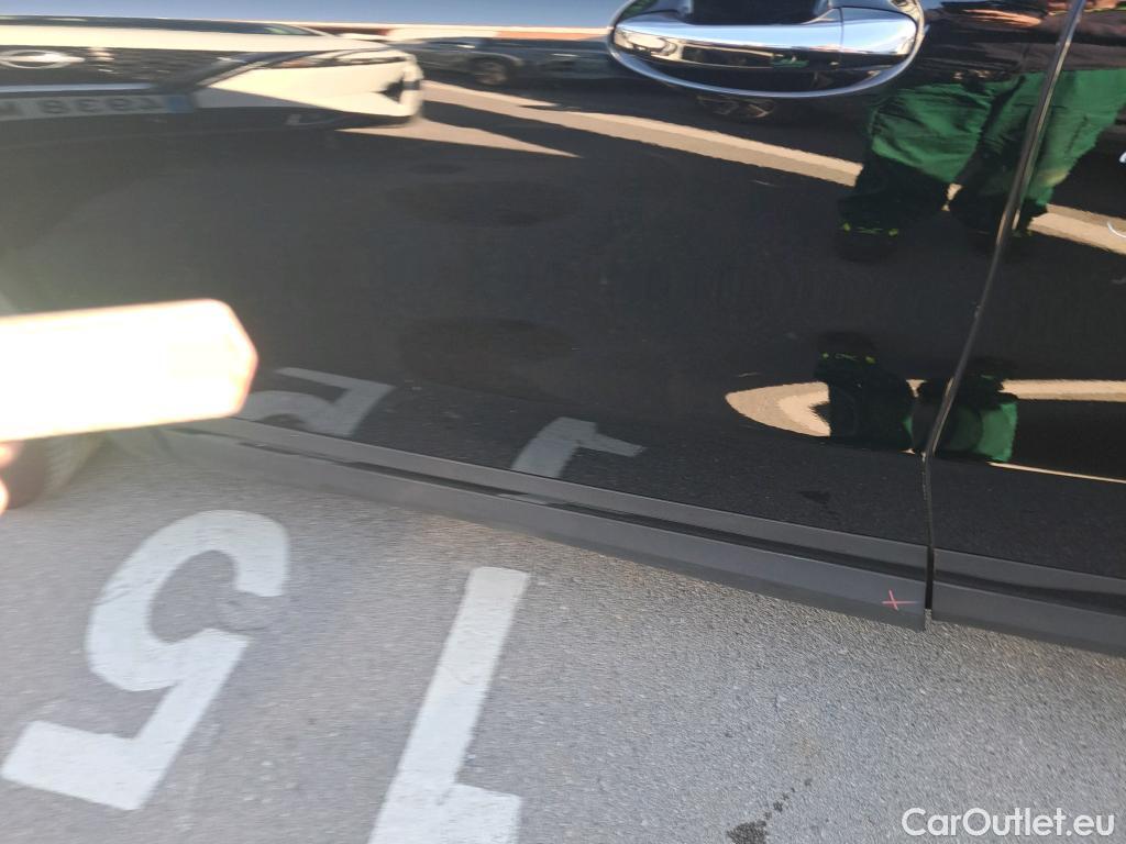  Mercedes  GLA MERCEDES-BENZ  / 2020 / 5P / todoterreno  200 D #34