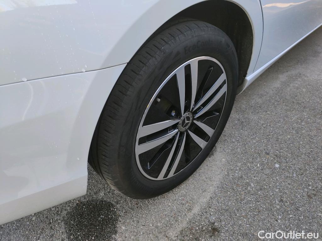  Mercedes  A-Klasse MERCEDES-BENZ Clase A / 2018 / 4P / sedán Sedán A 250 e #5