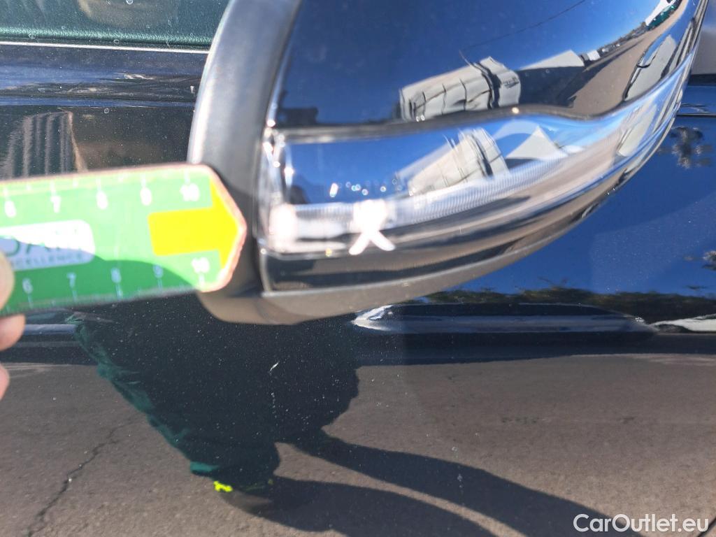  Mercedes  GLA MERCEDES-BENZ  / 2020 / 5P / todoterreno  200 D #13