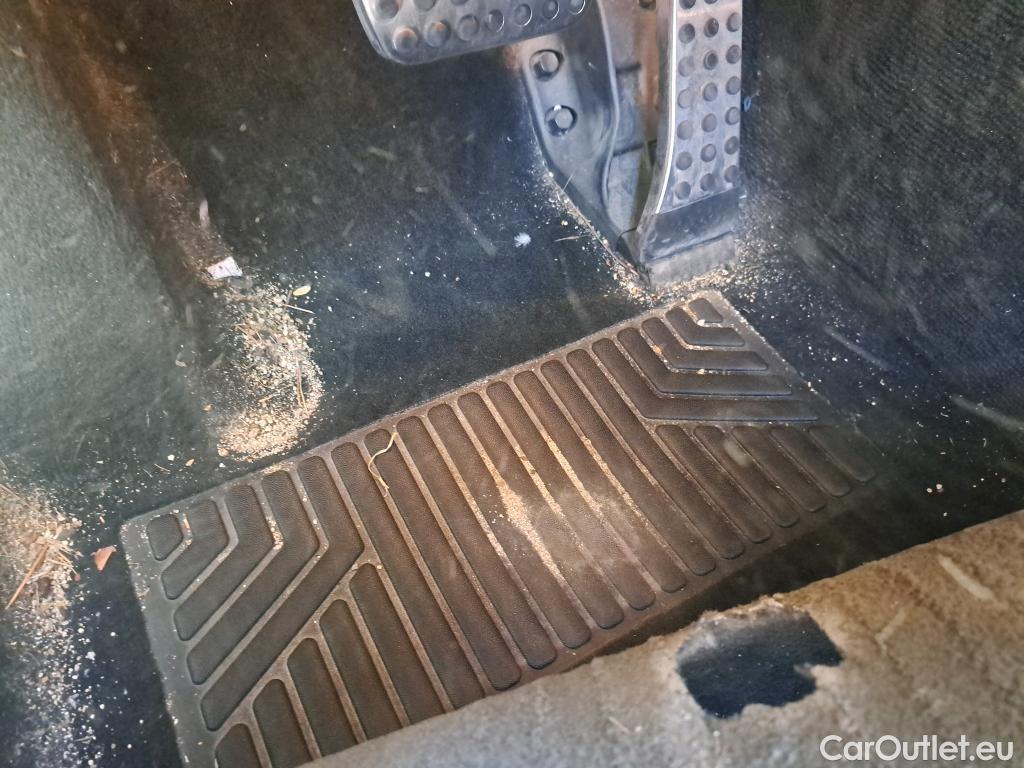  Mercedes  G-Klasee MERCEDES-BENZ Clase GLC / 2019 / 5P / todoterreno GLC 300 de 4MATIC #48