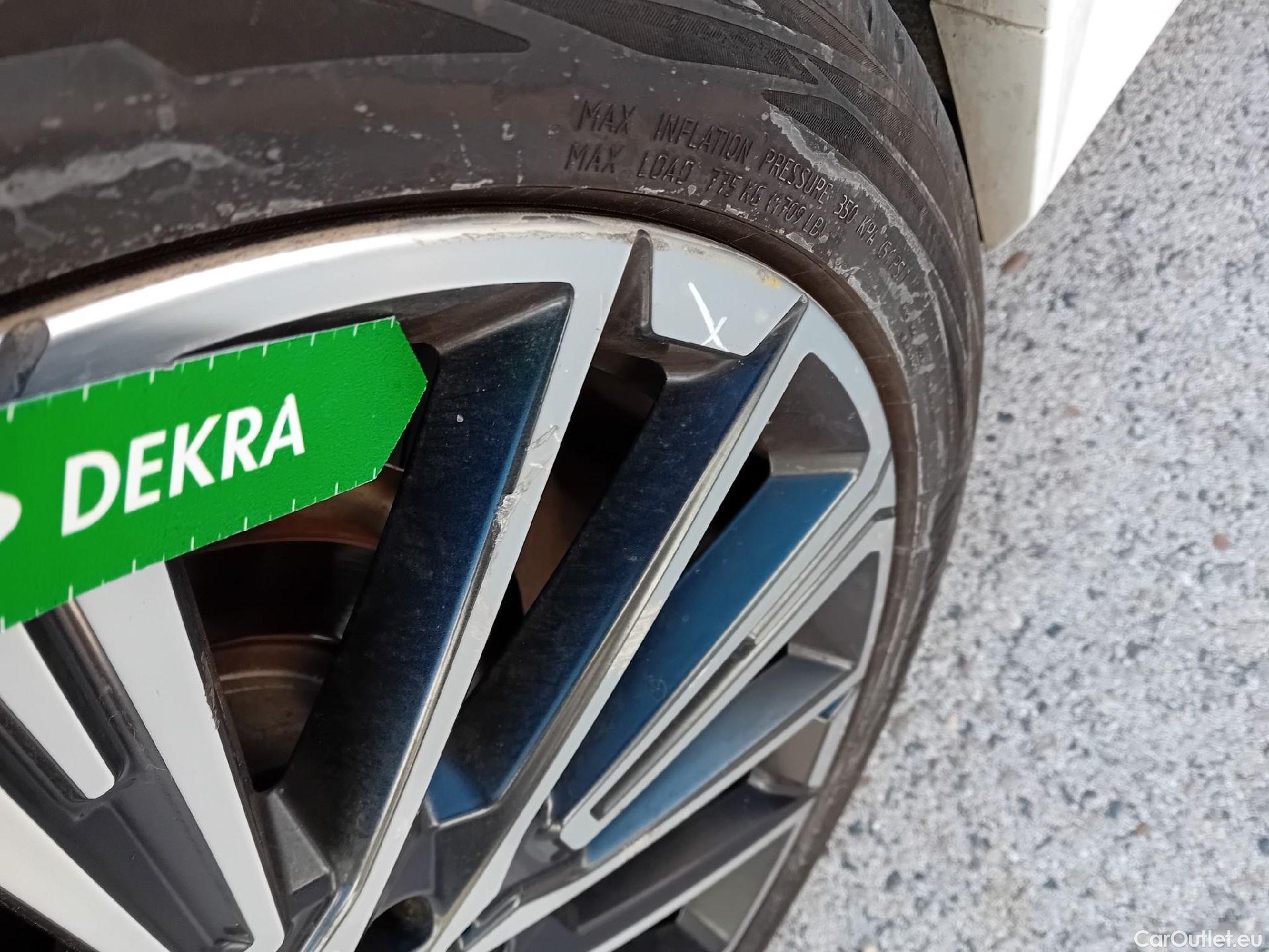  Bmw  X1 BMW  / 2022 / 5P / todoterreno sDrive18d Paquete M #21