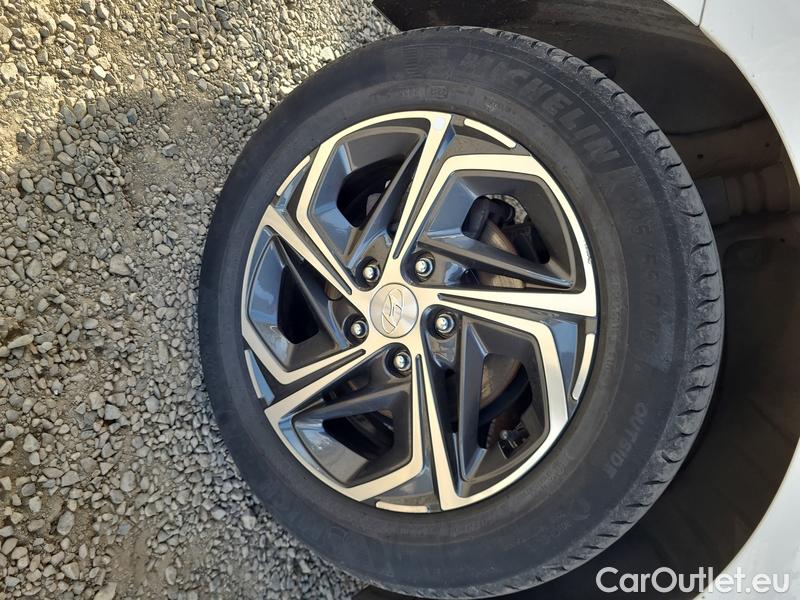  Hyundai  i30  (PD)(01.2017  ->)  1.5T-GDI 118 Family Smart #19