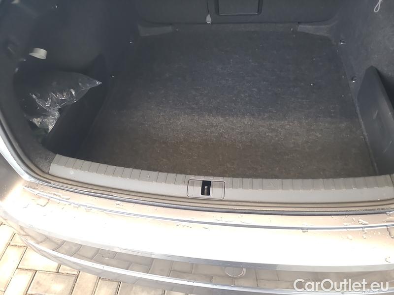  Skoda  Octavia  Lim. (NX3)(2020)  2.0TDI 85 Style AT #17