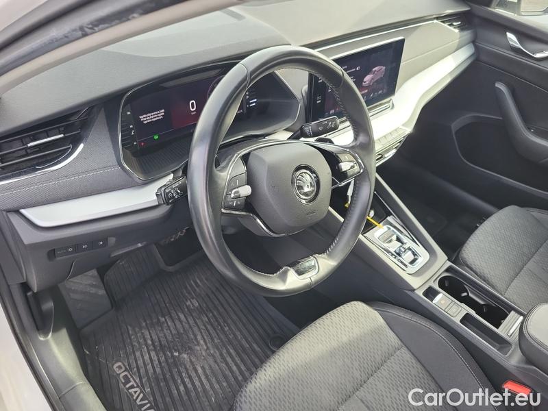  Skoda  Octavia  Lim. (NX3)(2020) Oct. 2.0TDI 110 Style AT 5d #4