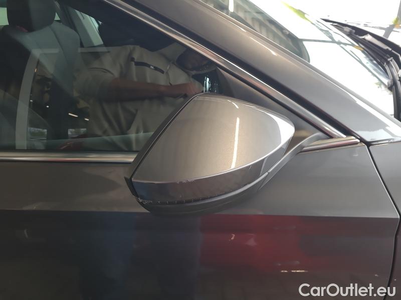  Skoda  Octavia  Lim. (NX3)(2020)  2.0TDI 85 Style AT #25