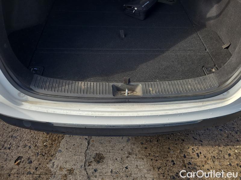  Hyundai  i30   cw (PD)(2017->)  kom.1.5T-GDI Smart 5d #12