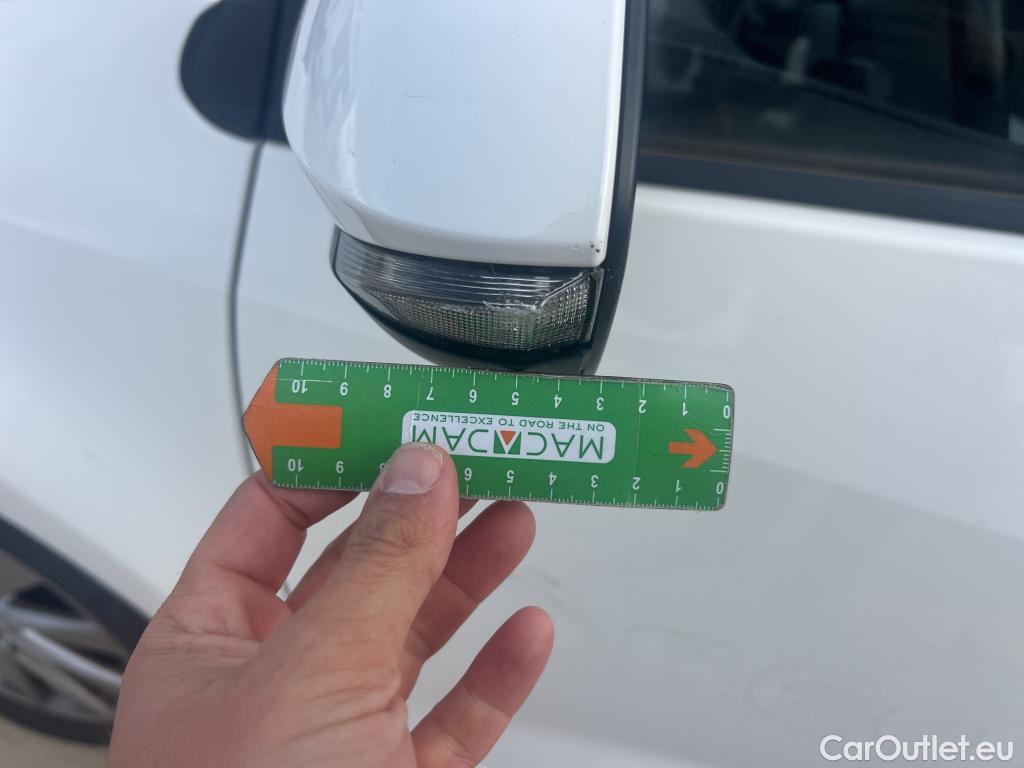  Toyota  Yaris TOYOTA  / 2020 / 5P / berlina con portón 1.5 120H Active Tech #19