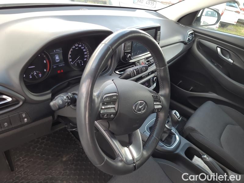  Hyundai  i30  (PD)(01.2017  ->)  kom.1.6CRDi 115 Smart #9