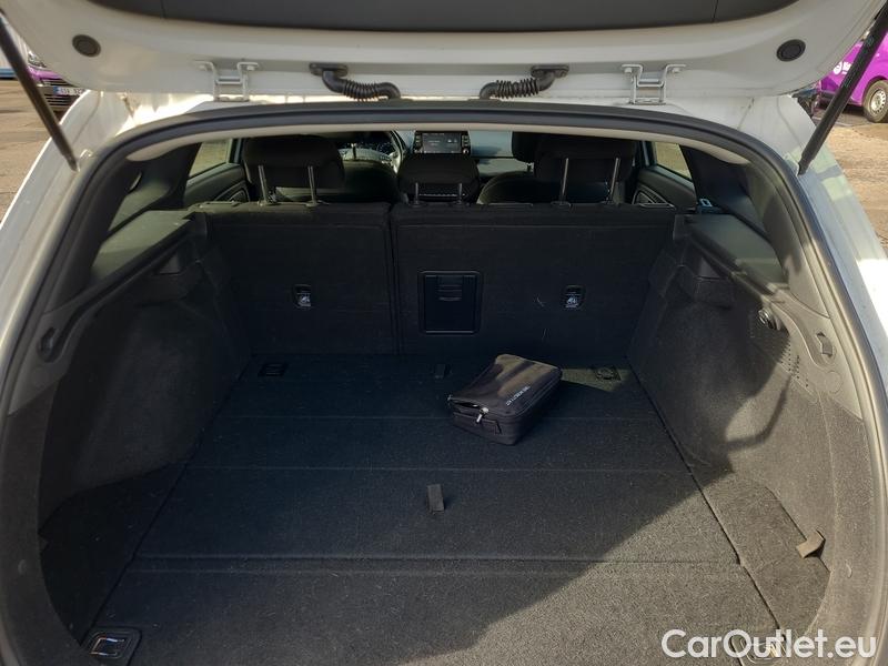  Hyundai  i30   cw (PD)(2017->)  kom.1.5T-GDI Smart 5d #13