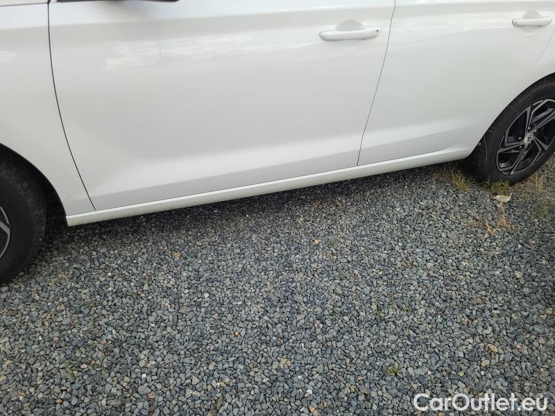  Hyundai  i30  (PD)(01.2017  ->)  kom.1.6CRDi 115 Smart #13