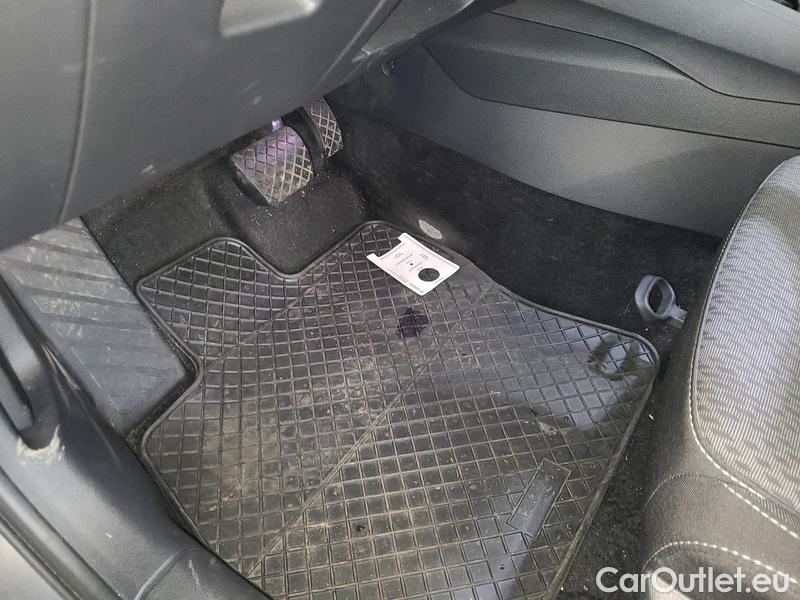  Skoda  Octavia  Lim. (NX3)(2020)  2.0TDI 85 Style AT #12