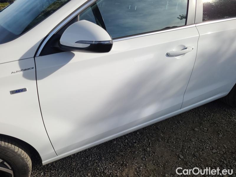  Hyundai  i30  (PD)(01.2017  ->)  1.5T-GDI 118 Family Smart #4