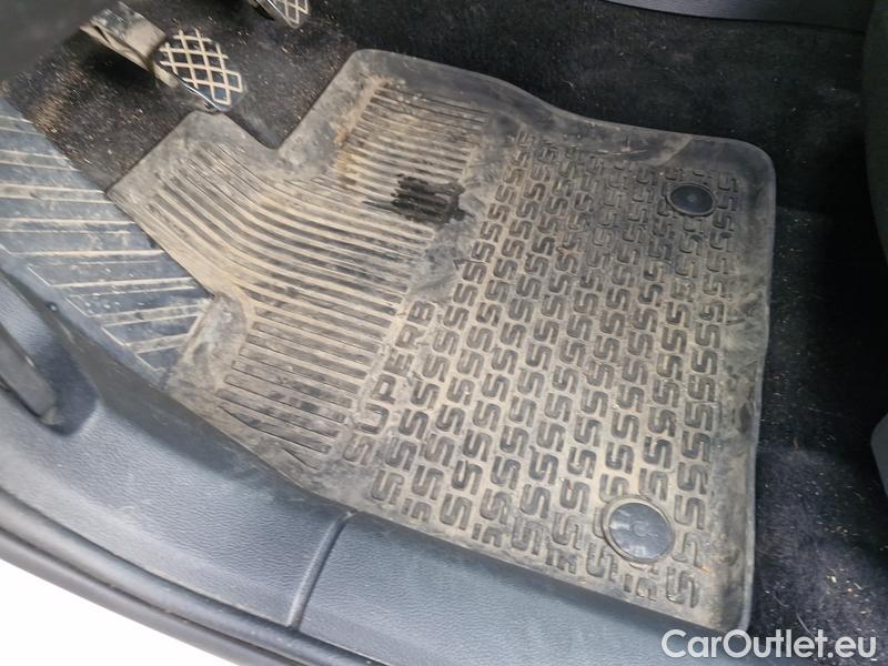  Skoda  Superb  Combi (3V5)(2015) Sup.C.FL2.0TDI 110 Style #8