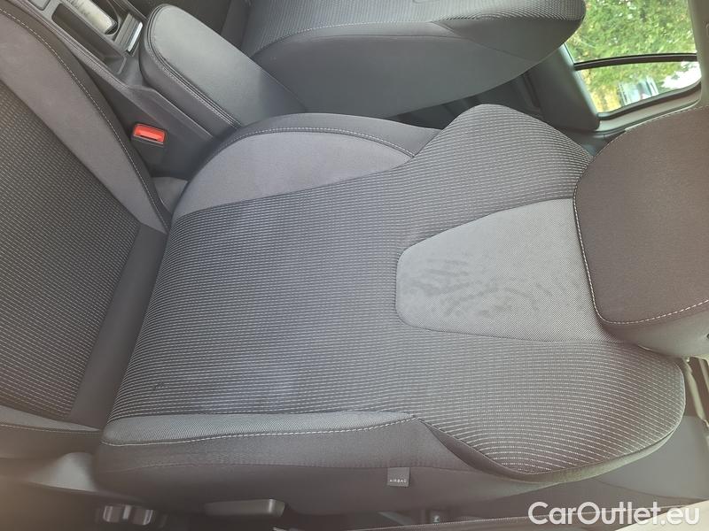  Skoda  Octavia  Combi (NX3)(2020) Oct.C.2.0 TDI 110 Ambition #9