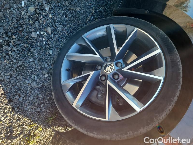  Skoda  Superb  Combi (3T5)(2010) Sup.Com.2.0TSI 200 Spor.4x4 AT #11