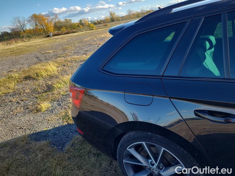  Skoda  Superb  Combi (3T5)(2010) Sup.Com.2.0TSI 200 Spor.4x4 AT #21