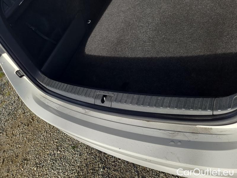  Skoda  Octavia  Combi (NX3)(2020) Oct.C.2.0 TDI 110 Ambition #6