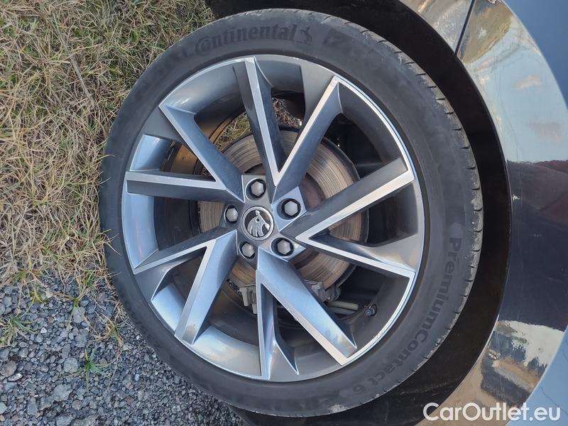  Skoda  Superb  Combi (3T5)(2010) Sup.Com.2.0TSI 200 Spor.4x4 AT #8