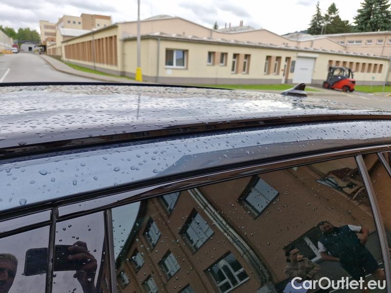  Skoda  Octavia  Combi (NX3)(2020) Oct.Combi 2.0TSI 180 RS AT #8