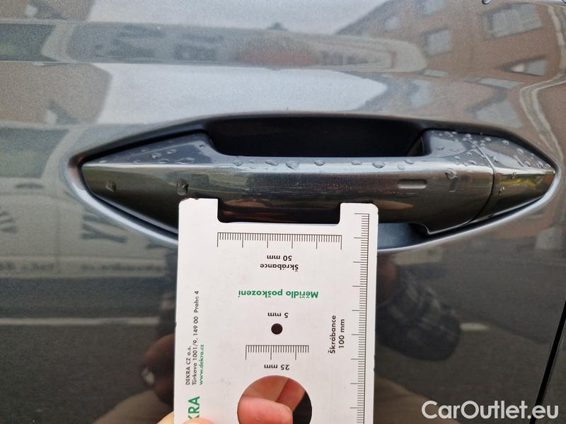  Skoda  Octavia  Combi (NX3)(2020) Oct.Combi 2.0TSI 180 RS AT #3