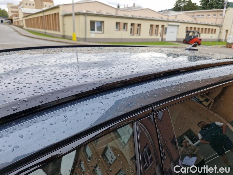  Skoda  Octavia  Combi (NX3)(2020) Oct.Combi 2.0TSI 180 RS AT #9